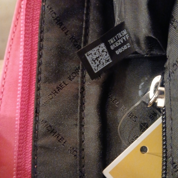 Michael Kors - NWT, Hot Pink Polly Bag, 2 Zippered Pockets, 1 Open Pocket, - Picture 5 of 15
